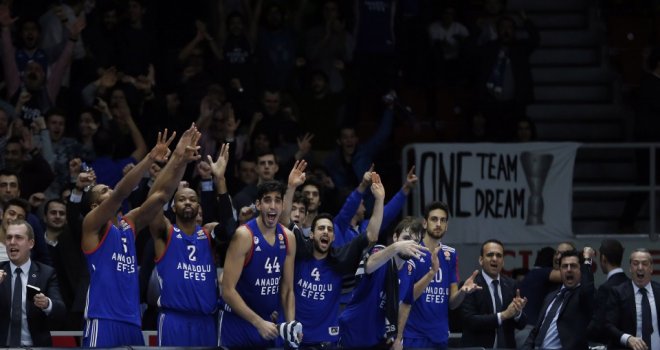 Anadolu Efes'ten Top16 bilet paketi