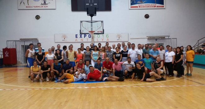 Antalya Basketbol Hakemleri testten başarıyla geçti
