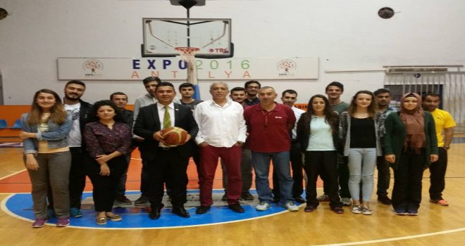 Antalya'daki basketbol aday hakem kursu tamamlandı