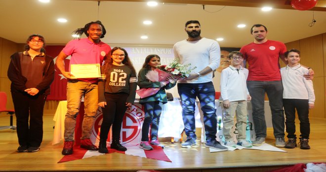 Antalyaspor öğrencilerle buluştu