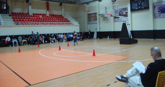 Antrenör, kurs ve seminer katılım ile vize ücretleri belirlendi