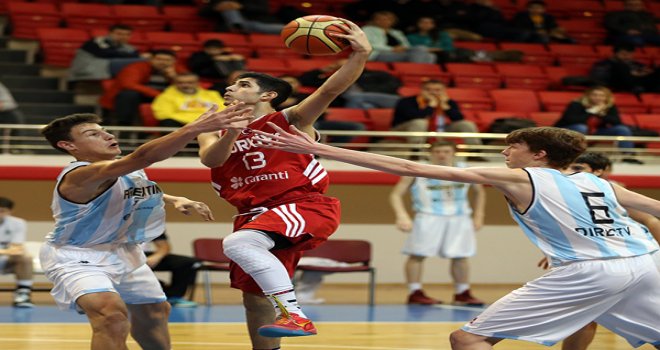 Arjantin'i farklı mağlup eden Türkiye U16 üçüncü 