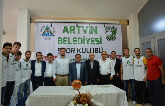 Artvin Belediyespor'da 7 imza!..