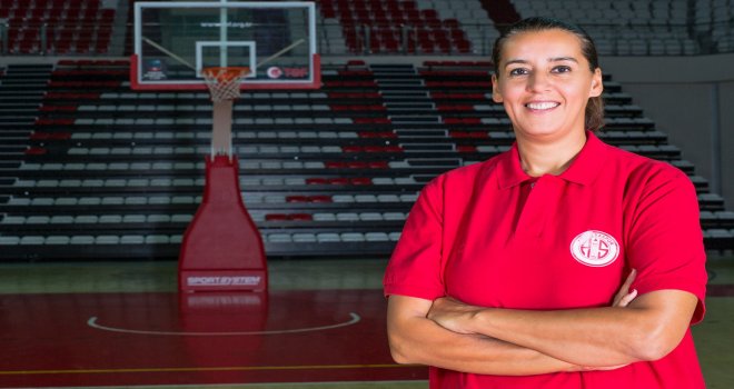 Arzu Özyiğit: Taraftarımızla tek yumruk olacağız