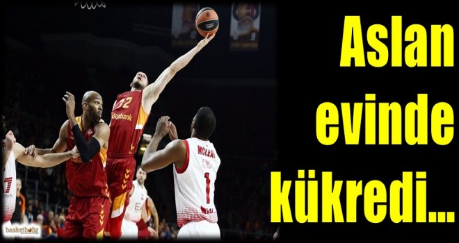 Aslan evinde kükredi...