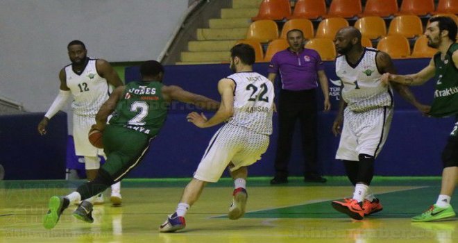 Astra Group Sakarya Büyükşehir, Akhisar'da farklı galip