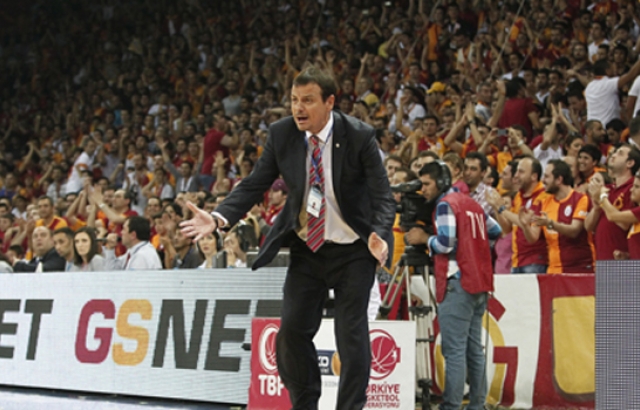 Ataman 2 yıl daha Galatasaray'da 