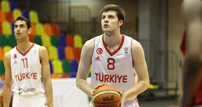 B Milli Takım kampa giriyor