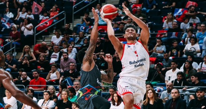 Bahçeşehir Koleji evinde kazandı