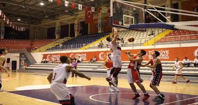 Bahçeşehir Koleji farklı galip