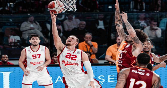 Bahçeşehir Koleji, Galatasaray galibiyetiyle başladı