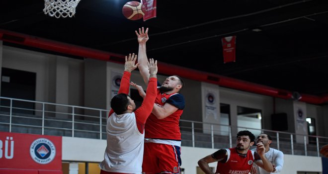 Bahçeşehir Koleji'nden iki transfer