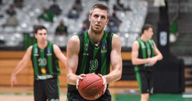 Bahçeşehir Koleji'nden uzun forvet takviyesi