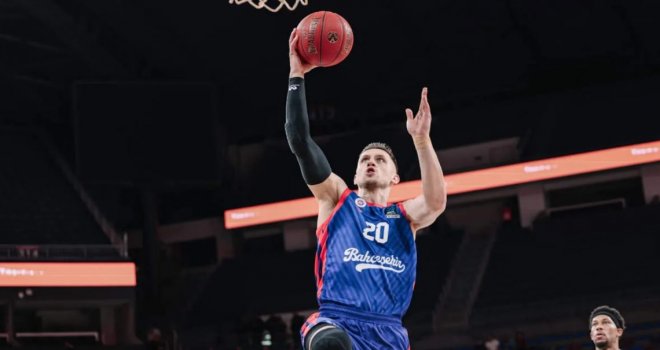 Bahçeşehir Ponitka ile uzattı, iki ayrılık yaşandı