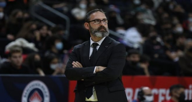 Bahçeşehir'de Erhan Ernak istifa etti