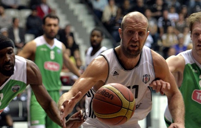 Bajramovic coştu Beşiktaş, Torku Konya'yı geçti