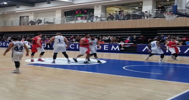 Bandırma Kırmızı, Acıbadem'i uzatmada devirdi