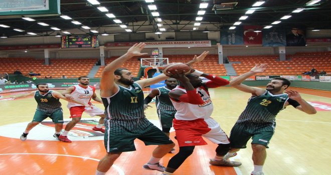 Bandırma Kırmızı, Akhisar'ı 2.yarıda geçti