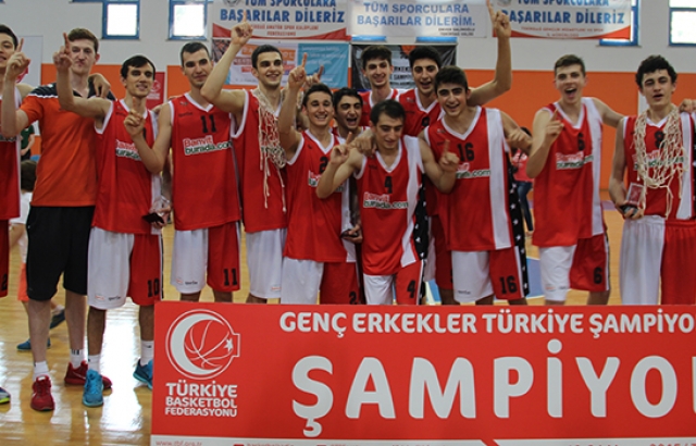 Bandırma Kırmızı Genç Erkeklerde şampiyon