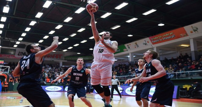 Banvit, Danimarka'da galibiyet arıyor