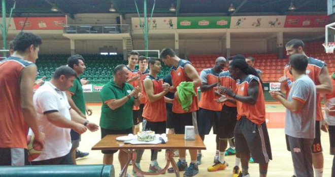 Banvit, Hollanda yolcusu