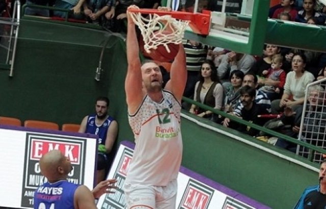 Banvit ilk mağlubiyetini Rytas'tan aldı