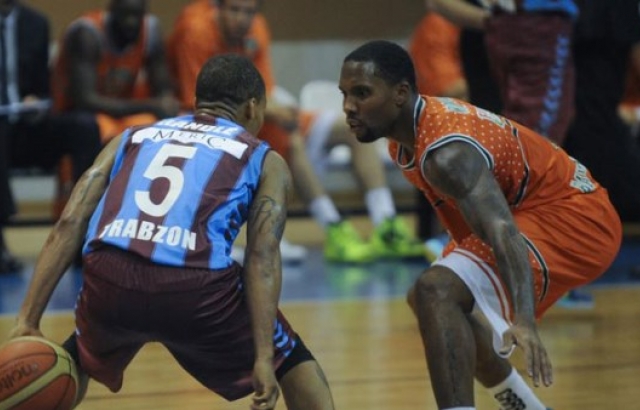 Banvit, kupaya Trabzonspor galibiyetiyle başladı