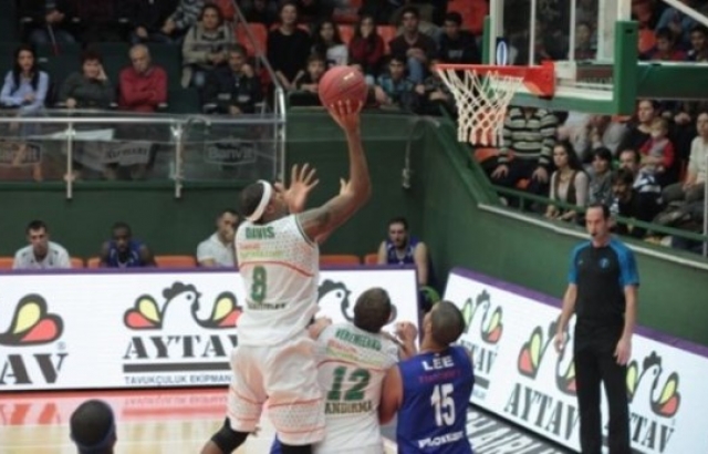 Banvit, Romanya'da galibiyet arıyor