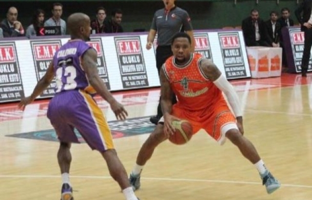 Banvit, Rowland ile galibiyete uzandı