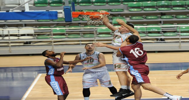 Banvit, Trabzonspor Medical Park'a geçit vermedi