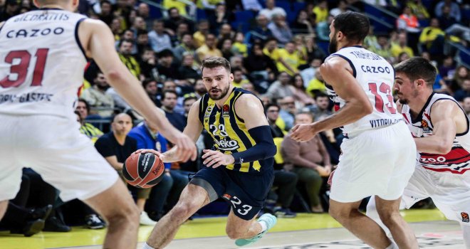 Baskonia, Fenerbahçe'yi de yendi