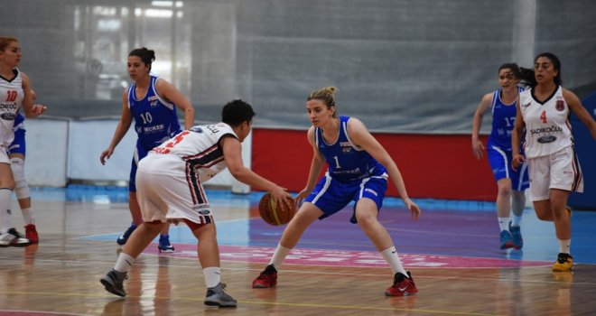 Becker, Uşak'ta moral buldu...