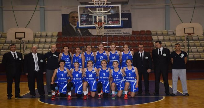 Beckerspor, Ekiz Yumurta Foça'yı mağlup etti