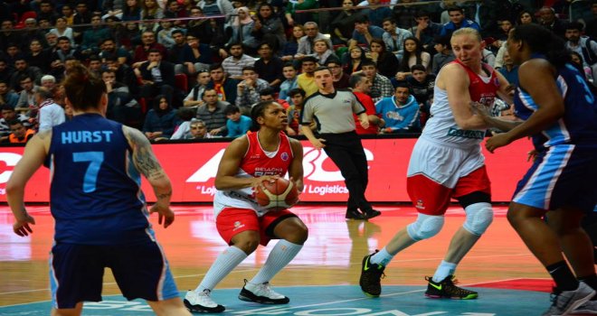 Bellona AGÜ finale yükseldi