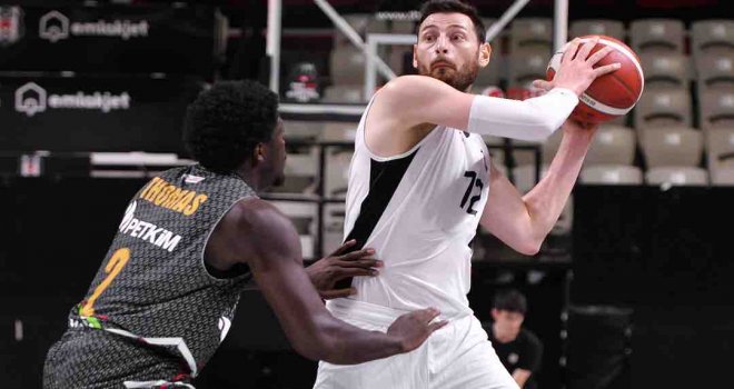 Beşiktaş, Aliağa Petkim'i yendi