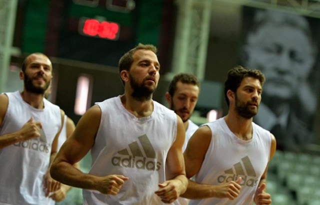 Beşiktaş, Finlandiya'ya gitti