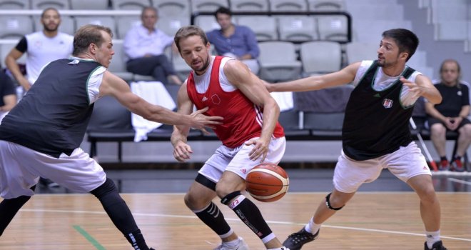 Beşiktaş hazırlıklarını sürdürüyor