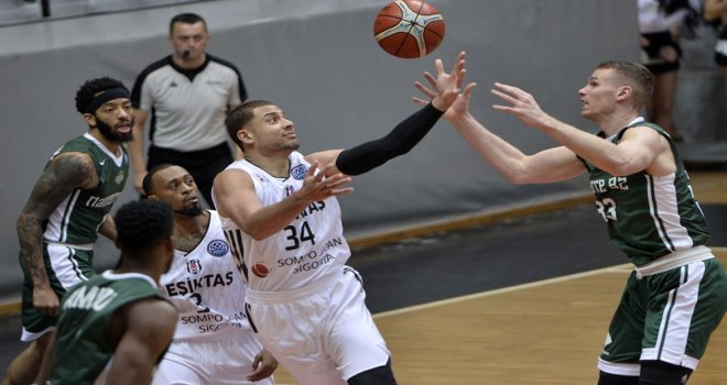 Beşiktaş, İtalya'da galibiyet arıyor