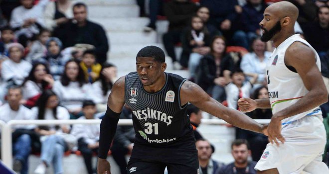 Beşiktaş, İzmir'den mutlu dönüyor