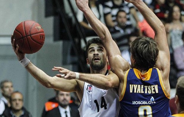 Beşiktaş, liderliği yenildiği Khimki'ye kaptırdı...