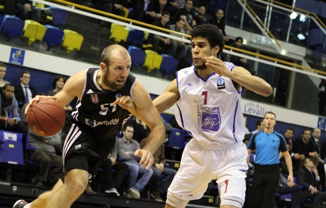 Beşiktaş, Neptunas deplasmanında