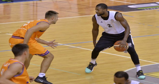 Beşiktaş Sompo Japan farklı galip