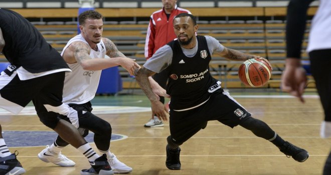 Beşiktaş Sompo Japan, Gora deplasmanında