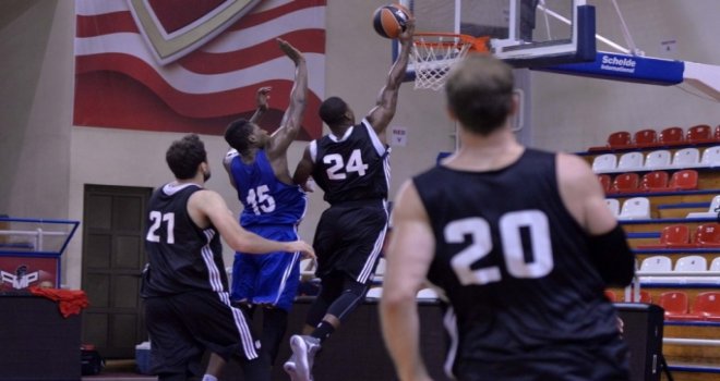 Beşiktaş Sompo Japan, Mega Leks'i geçti