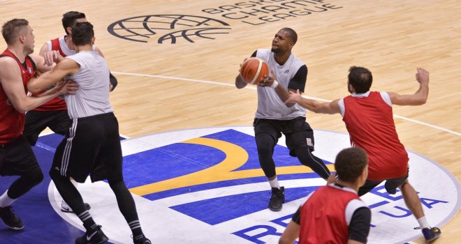 Beşiktaş Sompo Japan, Sassari deplasmanında