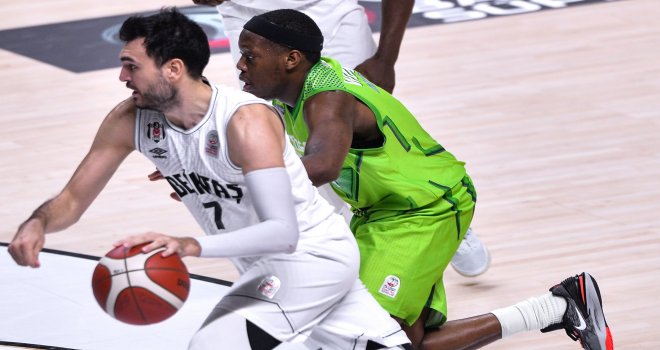 Beşiktaş, Tofaş'ı farklı yendi