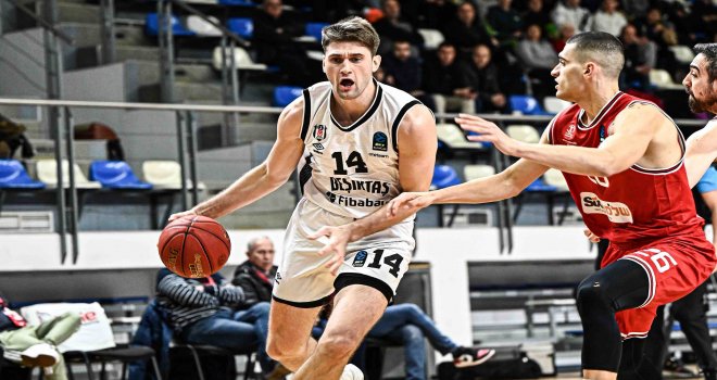 Beşiktaş uzatmada kaybetti