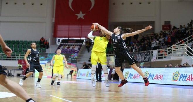 Beşiktaş yarı finale yükseldi