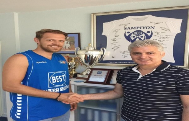 Best Balıkesir'den bir transfer daha