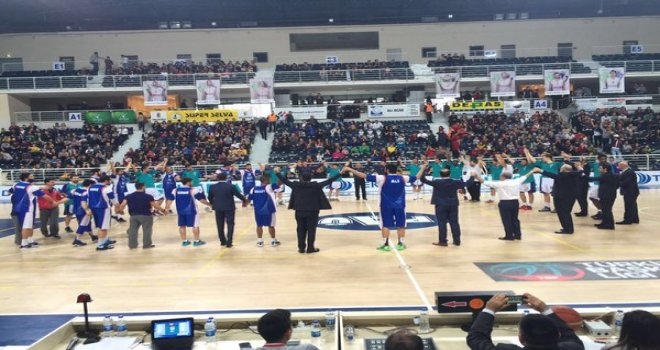 Best Balıkesir'den Sinpaş Denizli Basket oyuncularına tepki